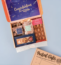 Load the image into the Gallery viewer, Hamper Chocolate lover Hello Kitty Sweet Pink Sparkling Rosé

