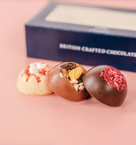 Hamper Chocolate lover Hello Kitty Sweet Pink Sparkling Rosé